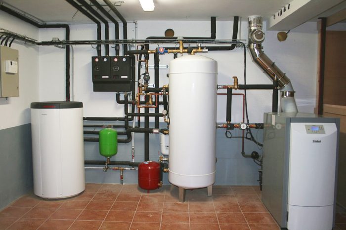CUARTO CALDERAS CALEFACCION Y ACS GASOIL